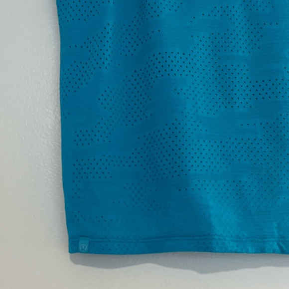 Lululemon Train to Be Tank *Camo in Turquoise Tide - Picture 8 of 8